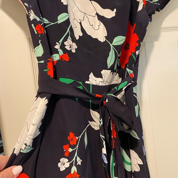 Yumi Kim Women’s Paradise Pretty Wrap Silk Midi Floral Dress medium - Picture 9 of 16